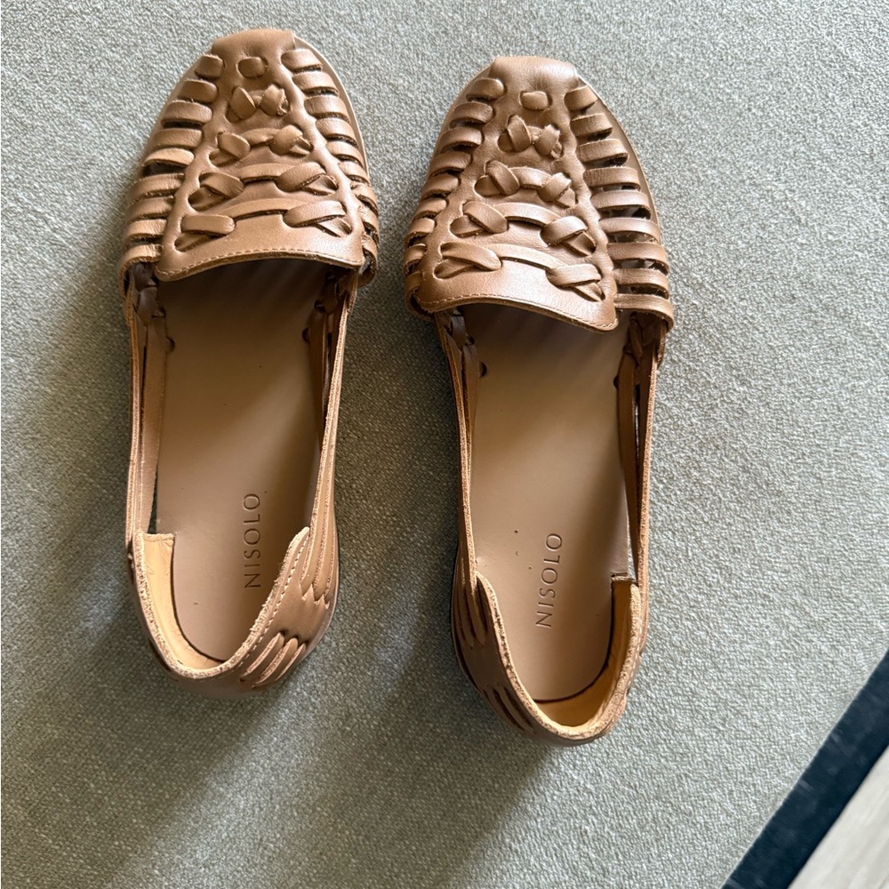 Nisolo Women's Tan Leather Loafers